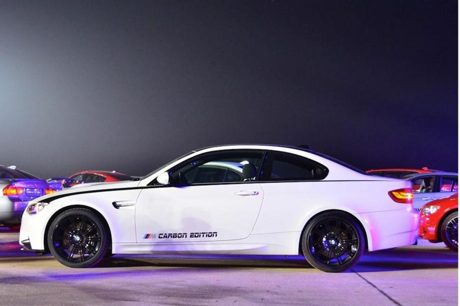  BMW M3 Carbon Edition 2011 года  (фото 15 из 18)